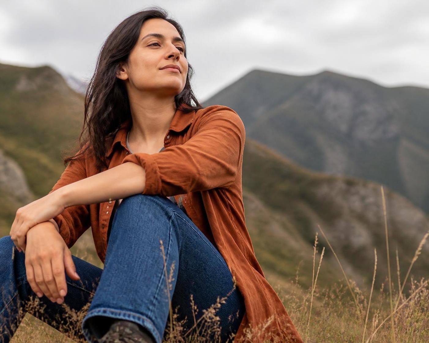 aprende a tomar decisiones con confianza y sin miedo, dejando atrás la necesidad de aprobación de los demás para vivir una vida más libre y auténtica.